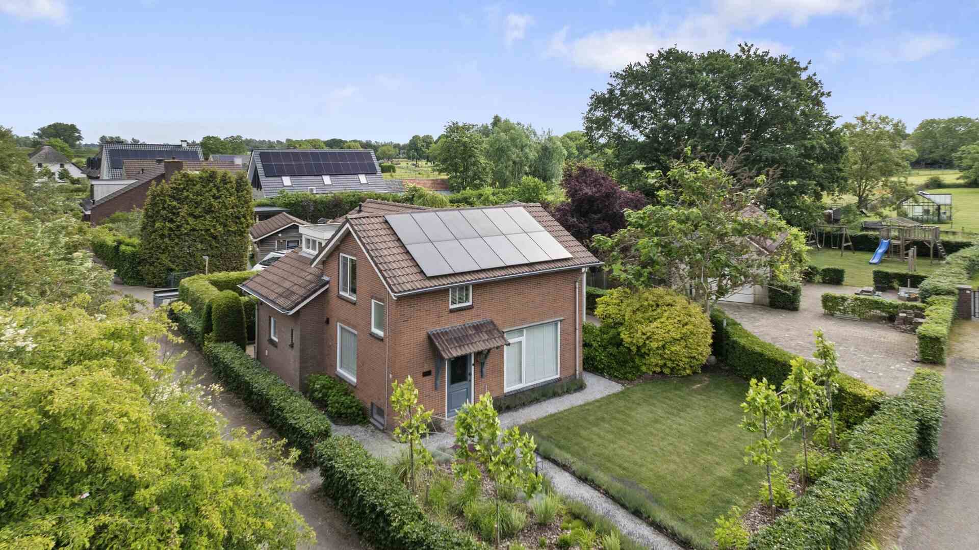 Grindgat 13, Angeren