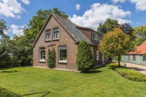 Kampsestraat 82, Angeren